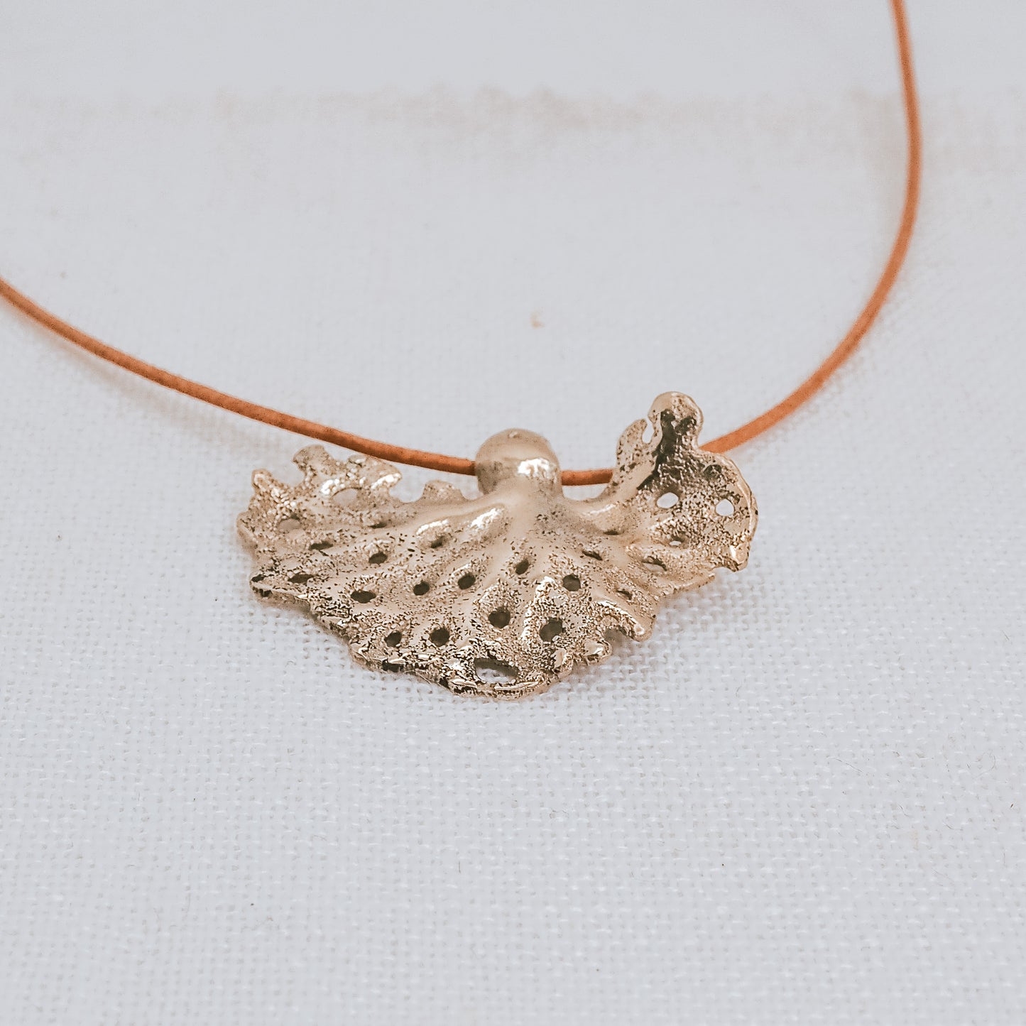 WILD CORAL BRASS PENDANT NECKLACE