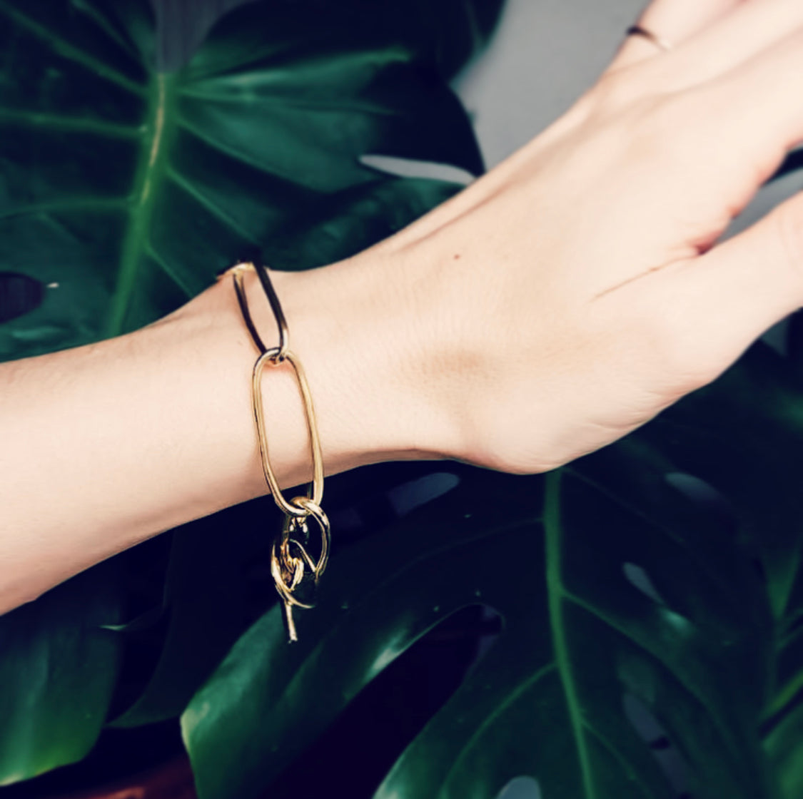 LYZA CHAIN BRASS BRACELET