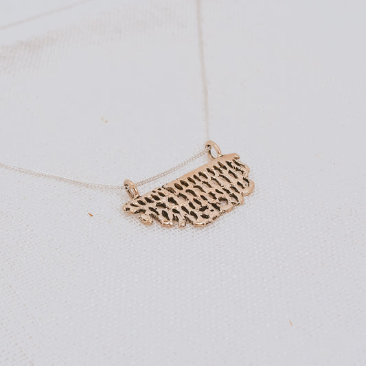 TURI BRASS PENDANT NECKLACE