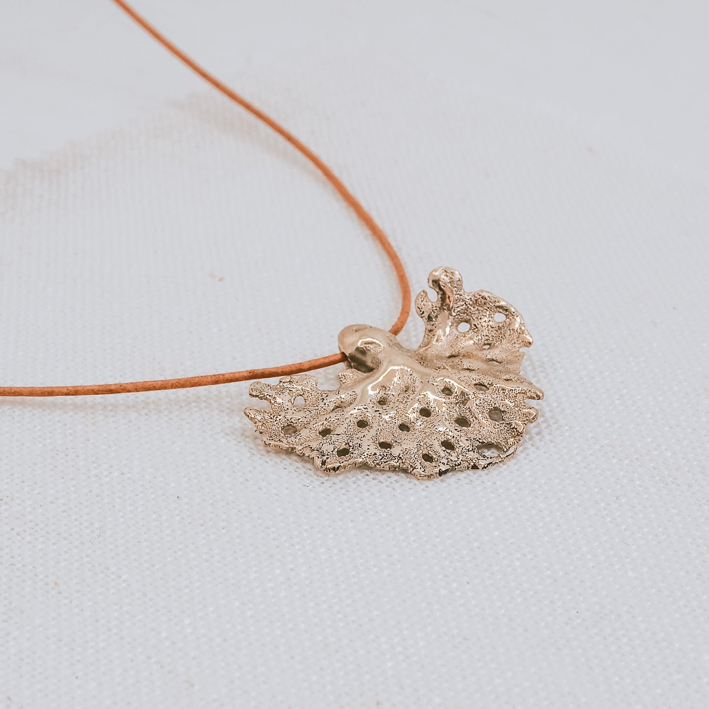 WILD CORAL BRASS PENDANT NECKLACE